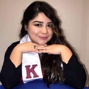 Meet your Posher, Abril nataly